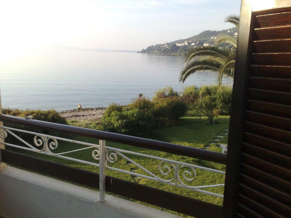 Lefkada Beachfront Apartment Nikiana Exterior photo